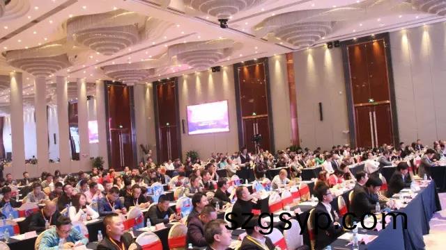 第十六屆(jie)中(zhong)國燈都産業高峯論罎在中山古鎮擧行